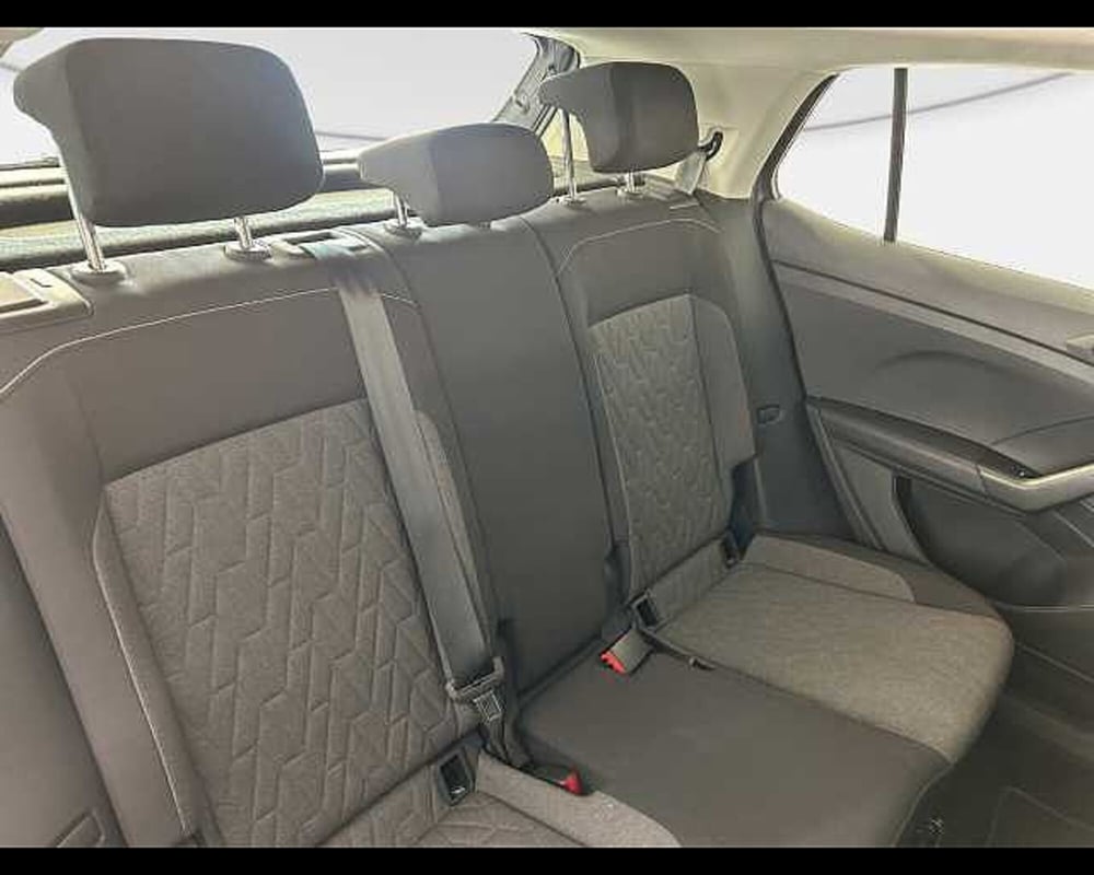 Volkswagen T-Cross usata a Roma (9)
