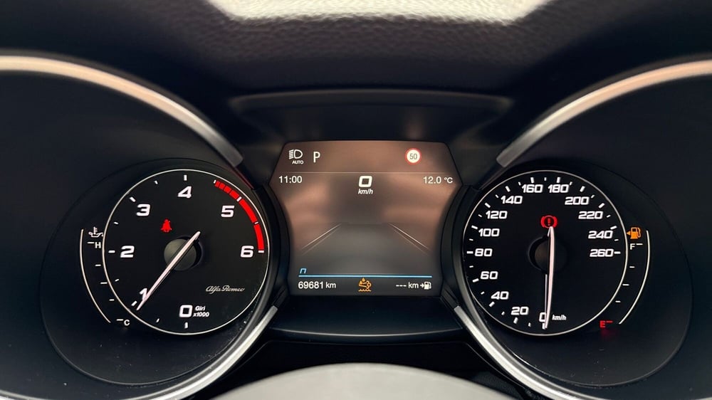 Alfa Romeo Stelvio usata a Treviso (16)