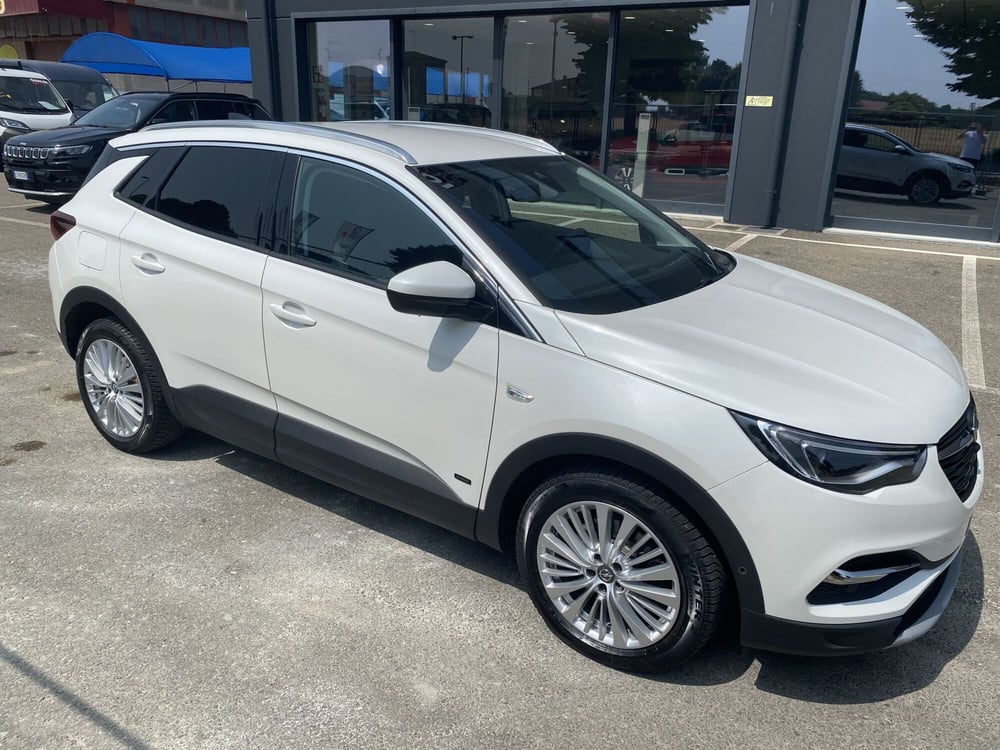 Opel Grandland X usata a Modena (19)