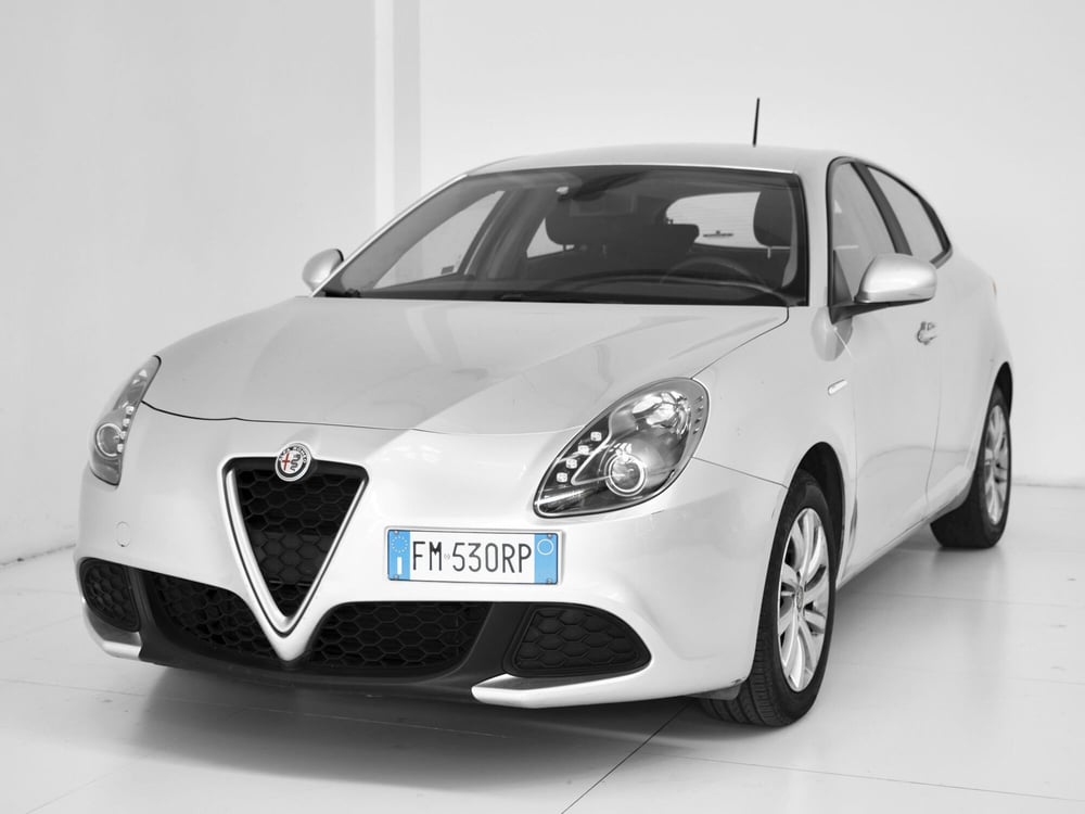 Alfa Romeo Giulietta usata a Prato (2)