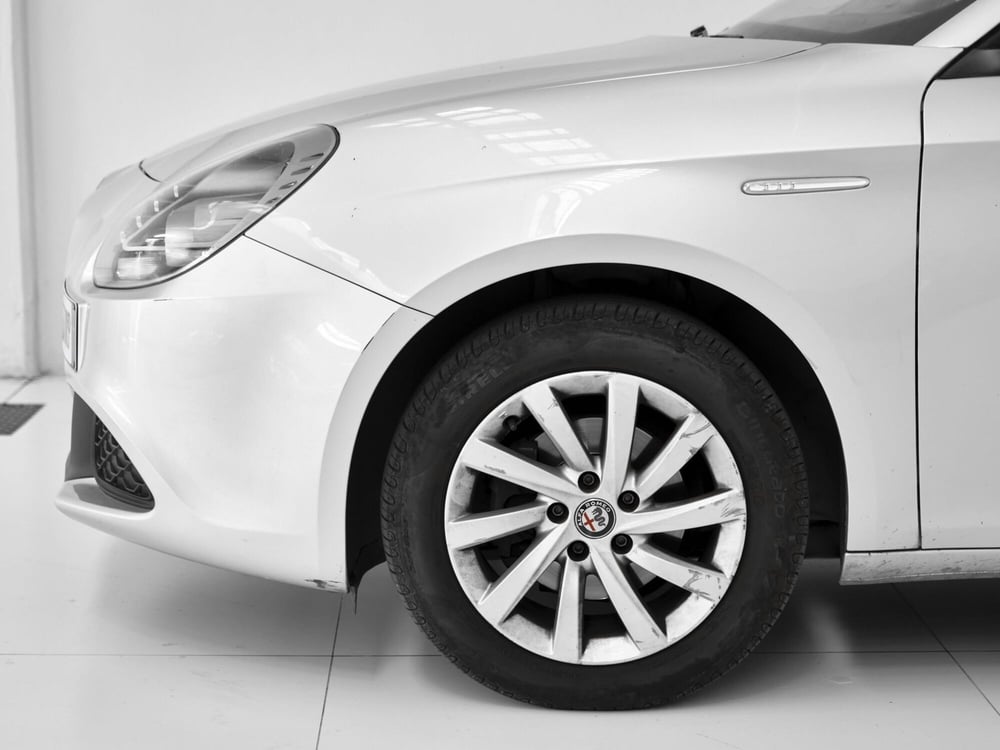 Alfa Romeo Giulietta usata a Prato (4)