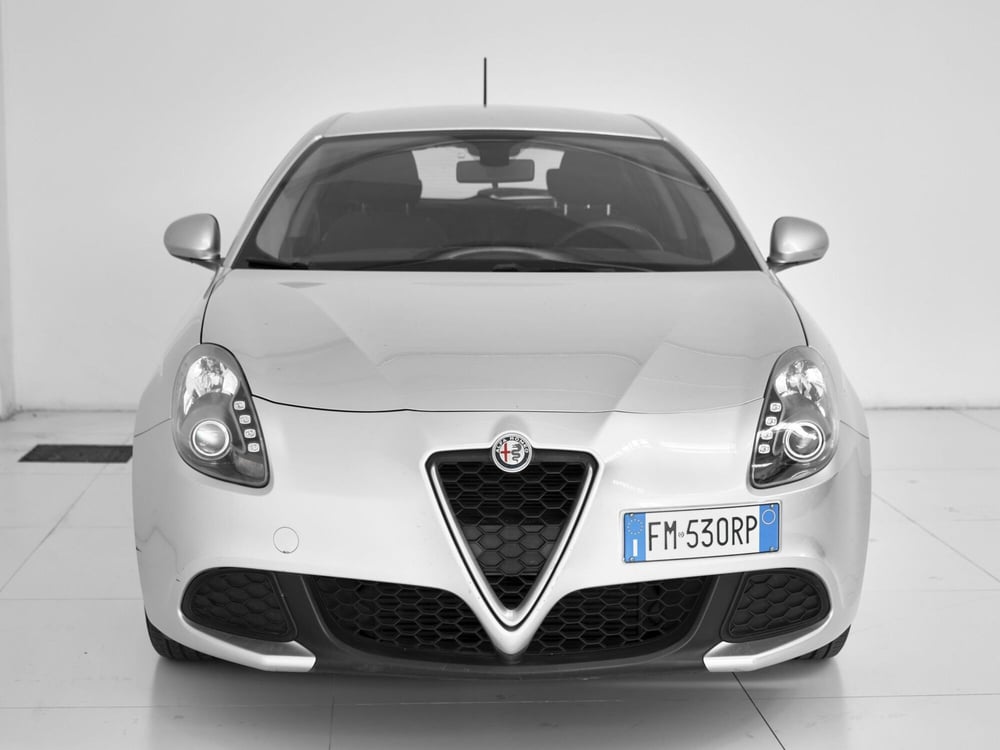 Alfa Romeo Giulietta usata a Prato (5)