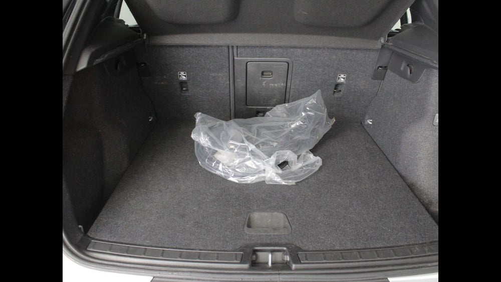 Volvo XC40 usata a Palermo (11)