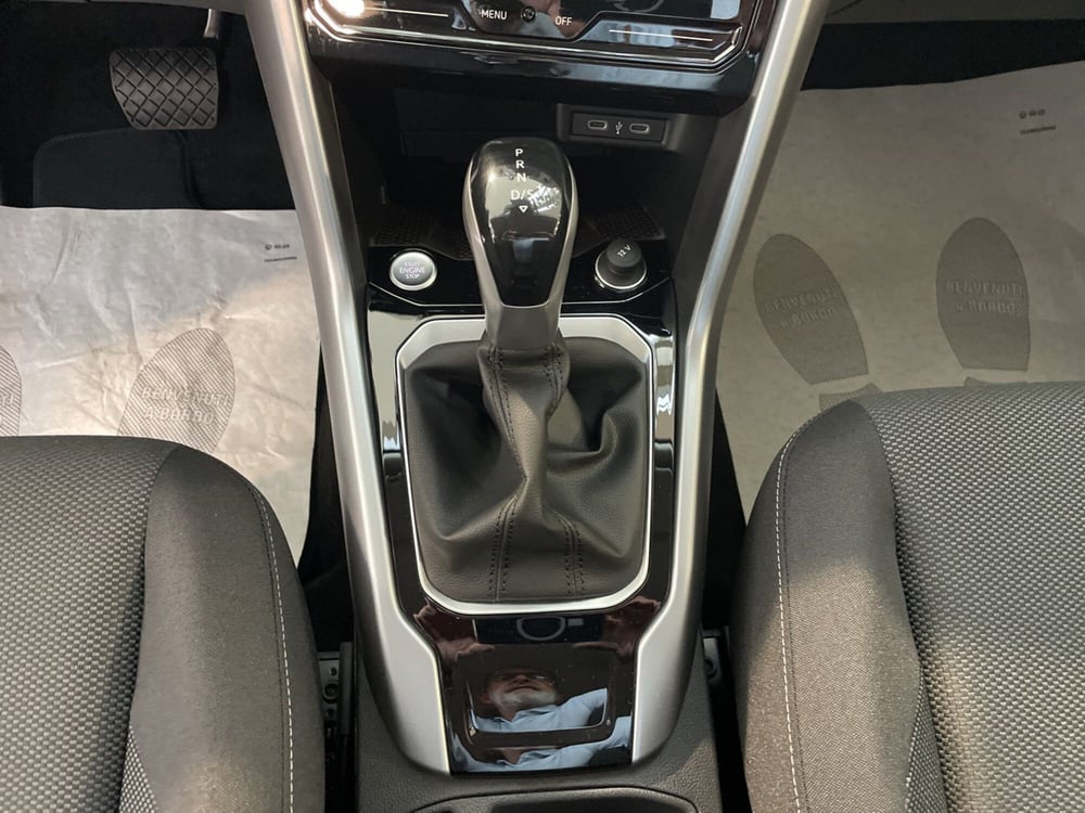 Volkswagen T-Roc nuova a Varese (16)