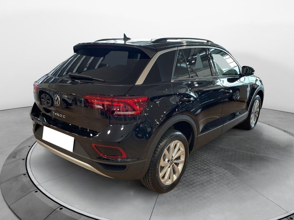 Volkswagen T-Roc nuova a Varese (4)