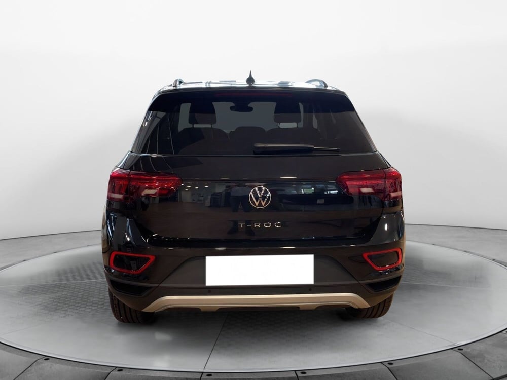 Volkswagen T-Roc nuova a Varese (5)