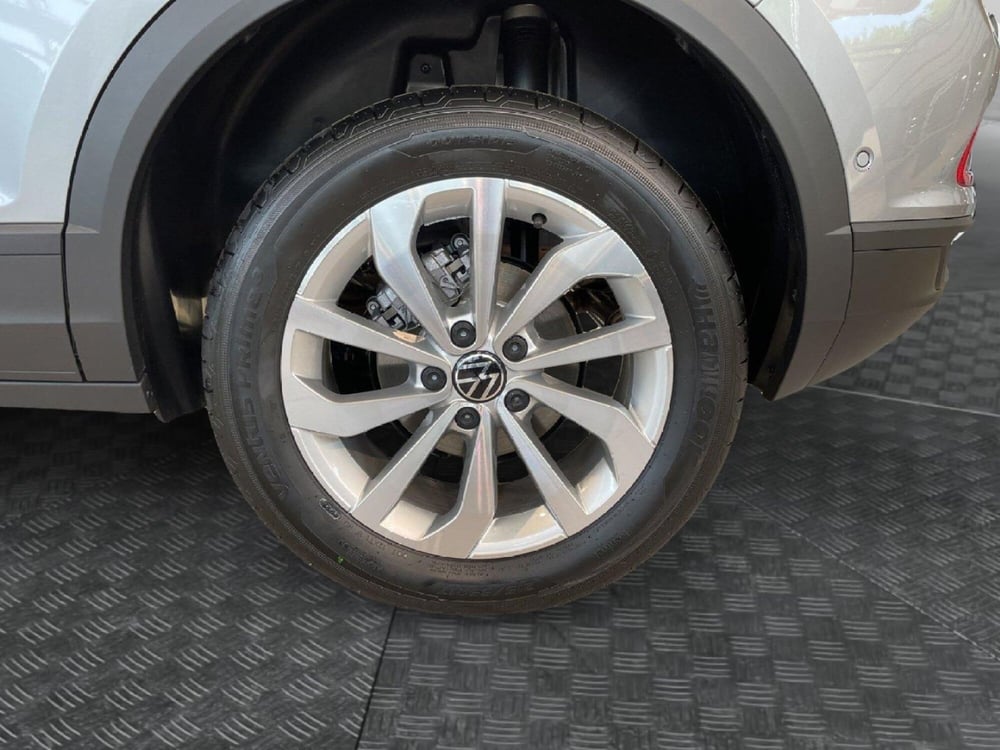 Volkswagen T-Roc nuova a Varese (7)