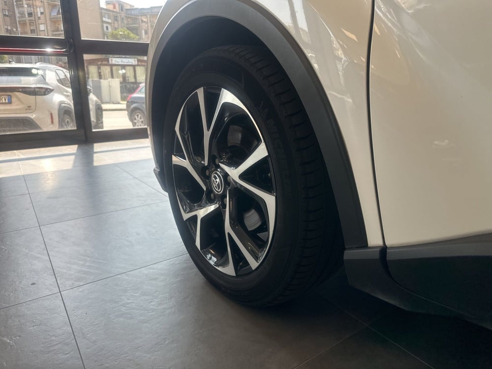 Toyota Toyota C-HR usata a Catanzaro (15)