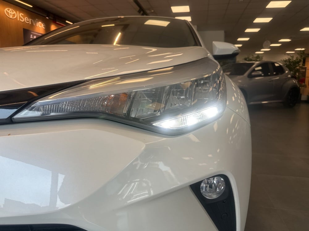 Toyota Toyota C-HR usata a Catanzaro (9)