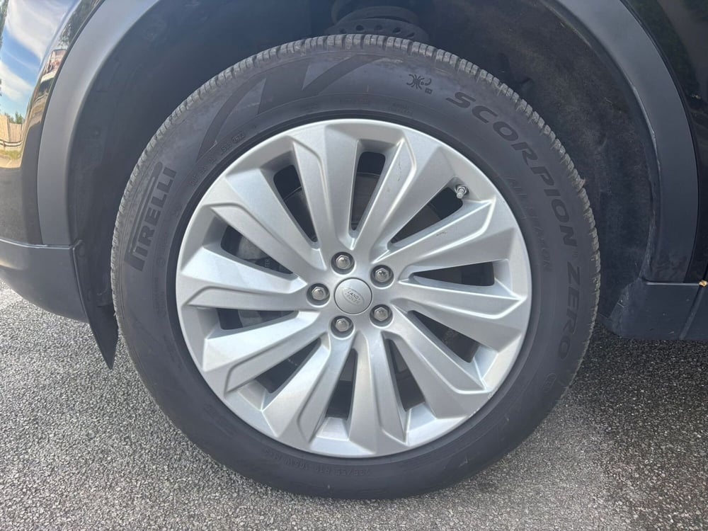 Land Rover Discovery Sport usata a Salerno (9)