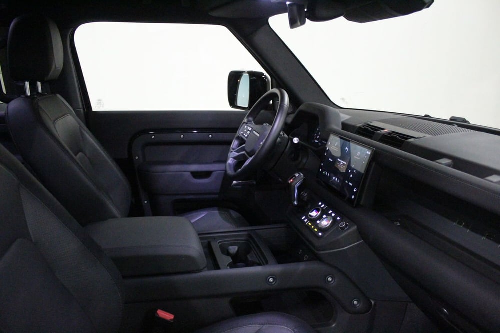 Land Rover Defender usata a Brescia (3)