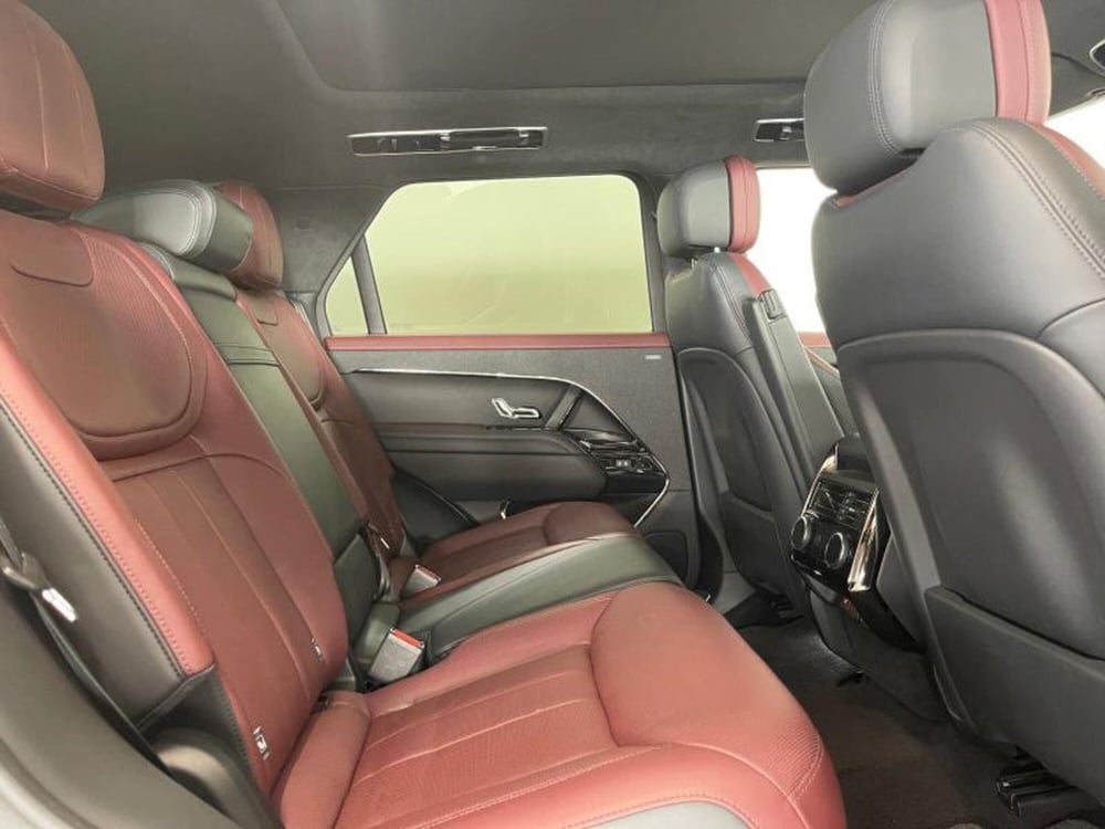 Land Rover Range Rover Sport usata a Venezia (7)