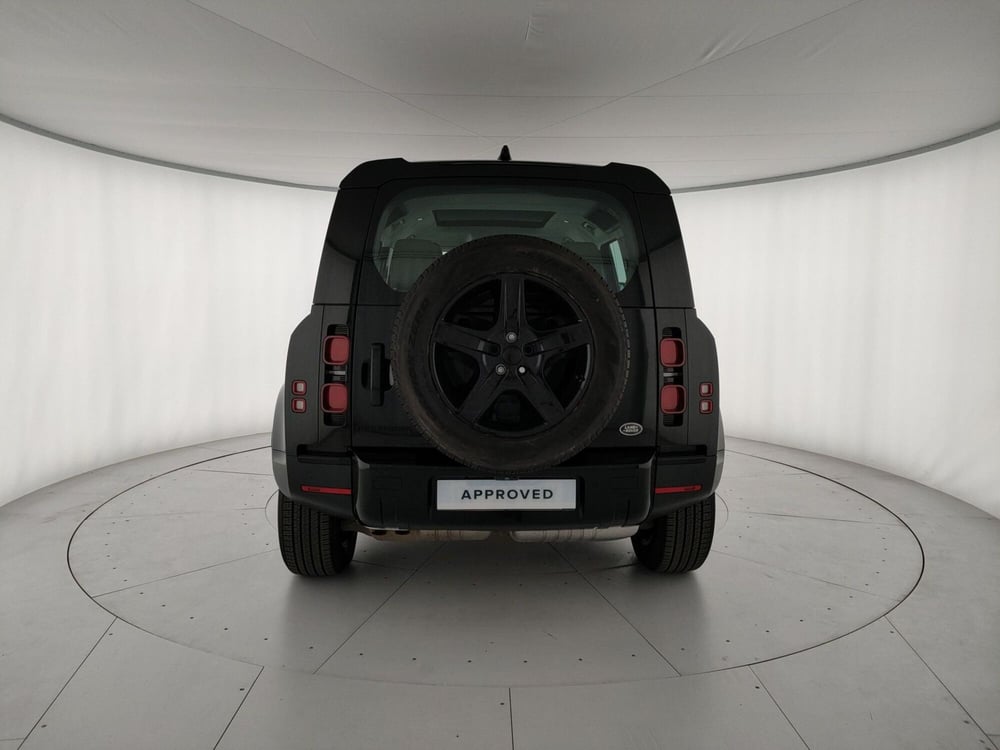 Land Rover Defender usata a Milano (7)
