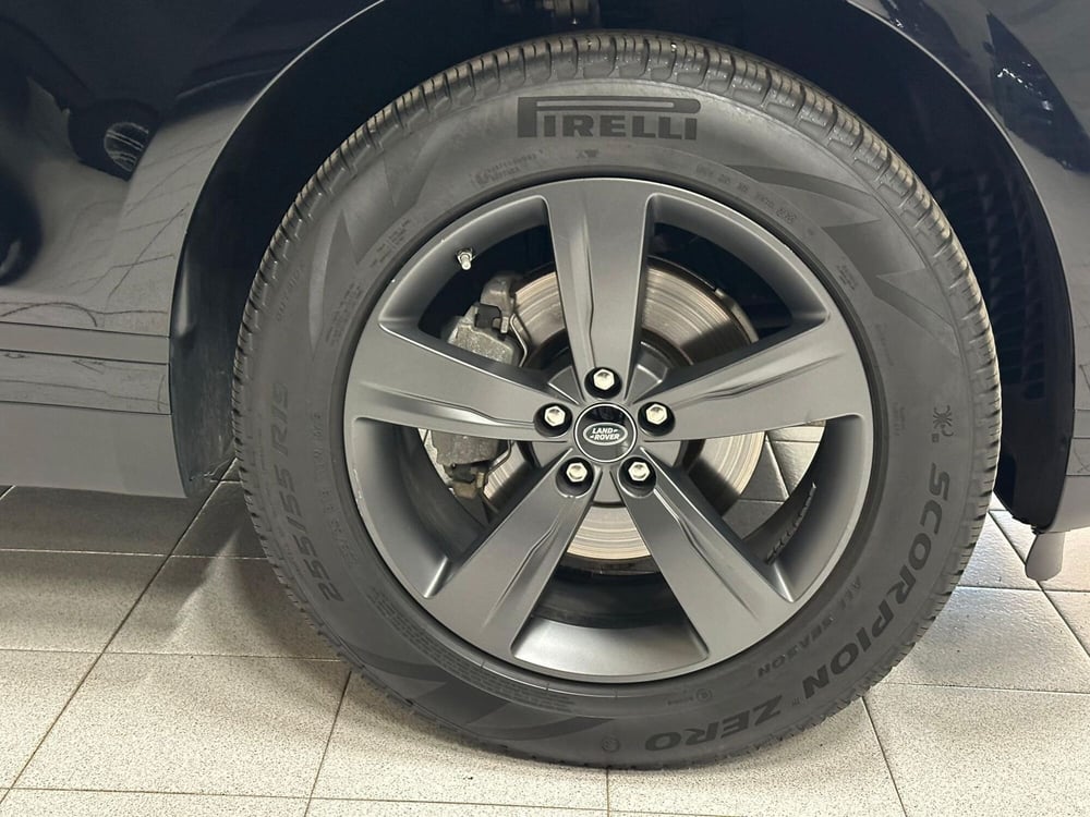 Land Rover Range Rover Velar usata a Novara (9)