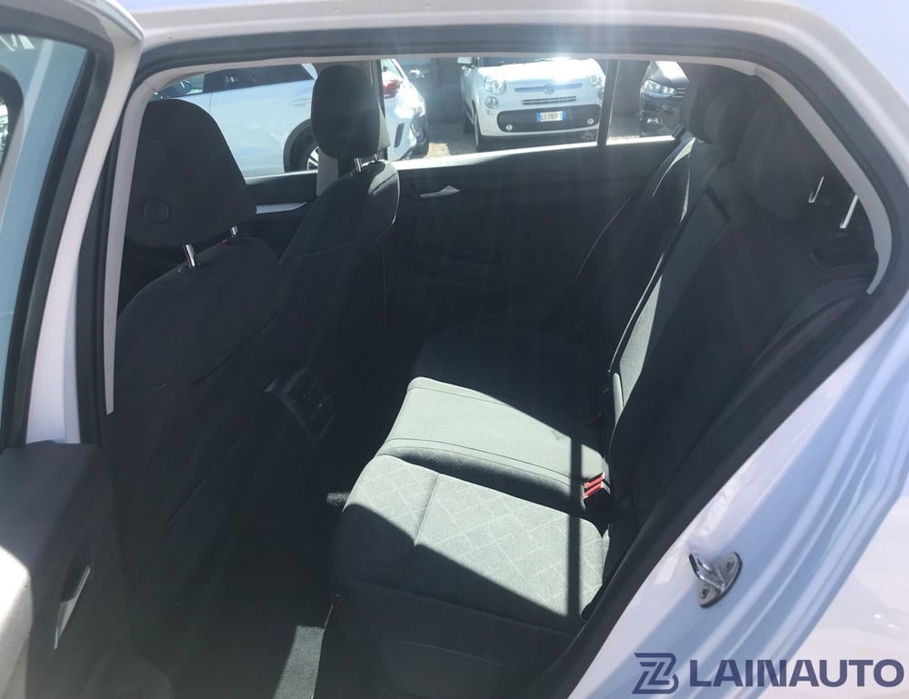 Volkswagen Golf Variant usata a Milano (15)