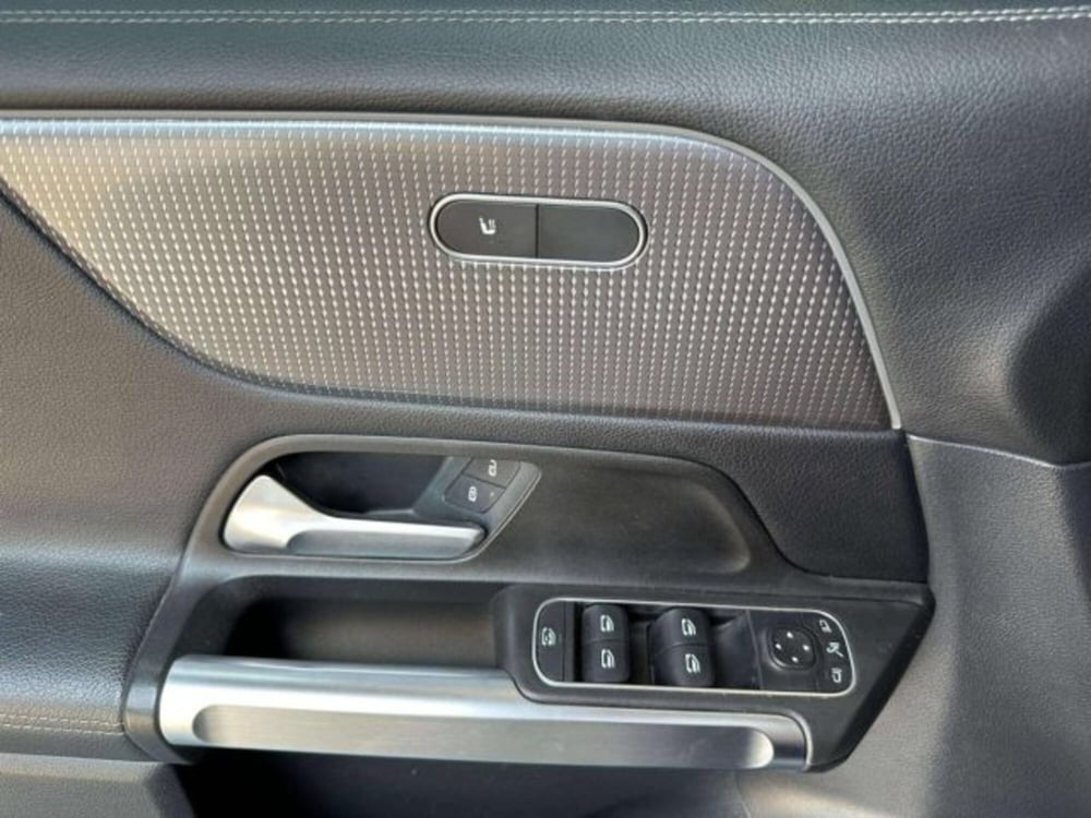 Mercedes-Benz GLB usata a Firenze (16)