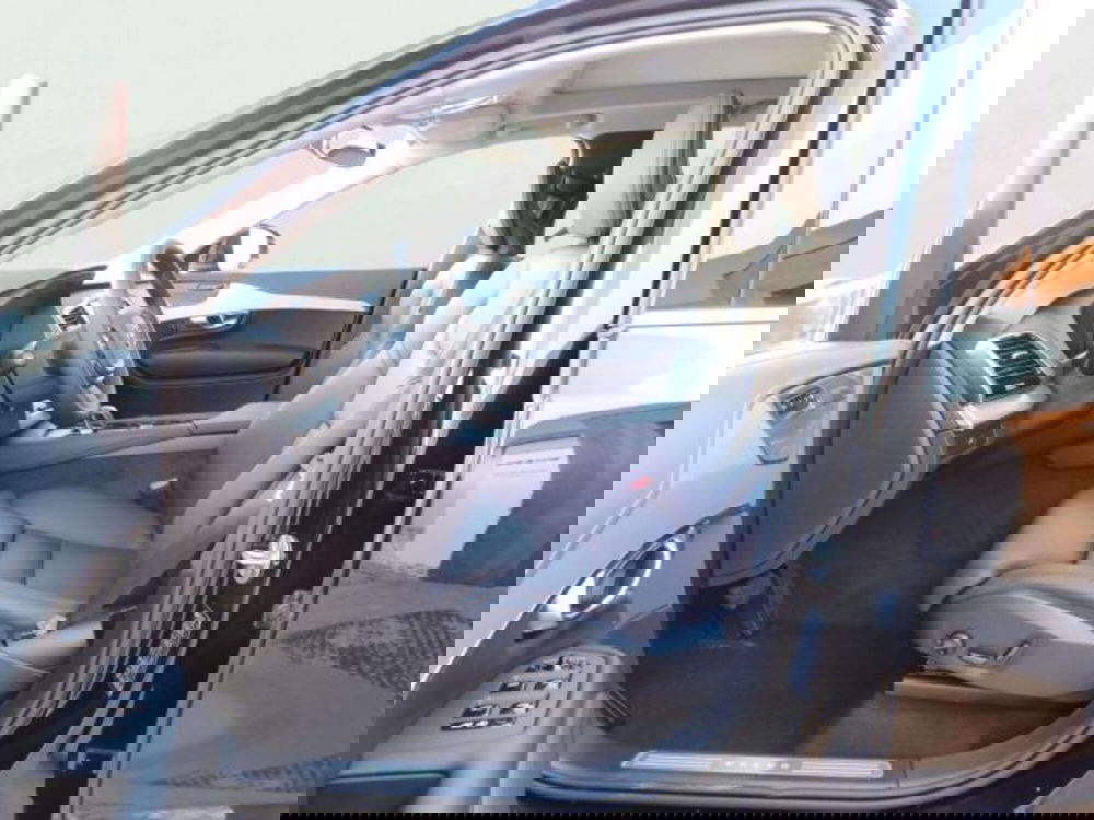 Volvo XC90 nuova a Firenze (8)