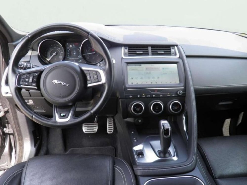Jaguar E-Pace usata a Firenze (14)