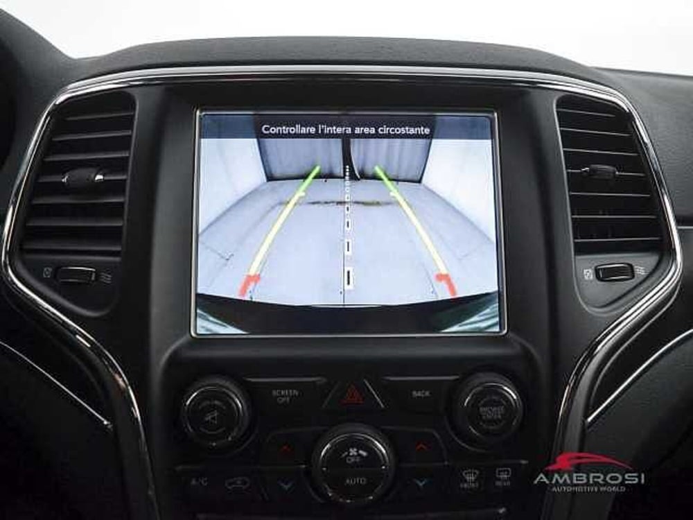 Jeep Grand Cherokee usata a Perugia (18)