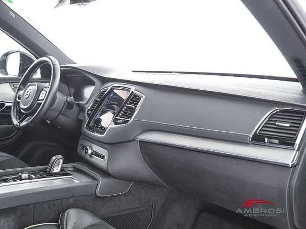 Volvo XC90 usata a Perugia (12)