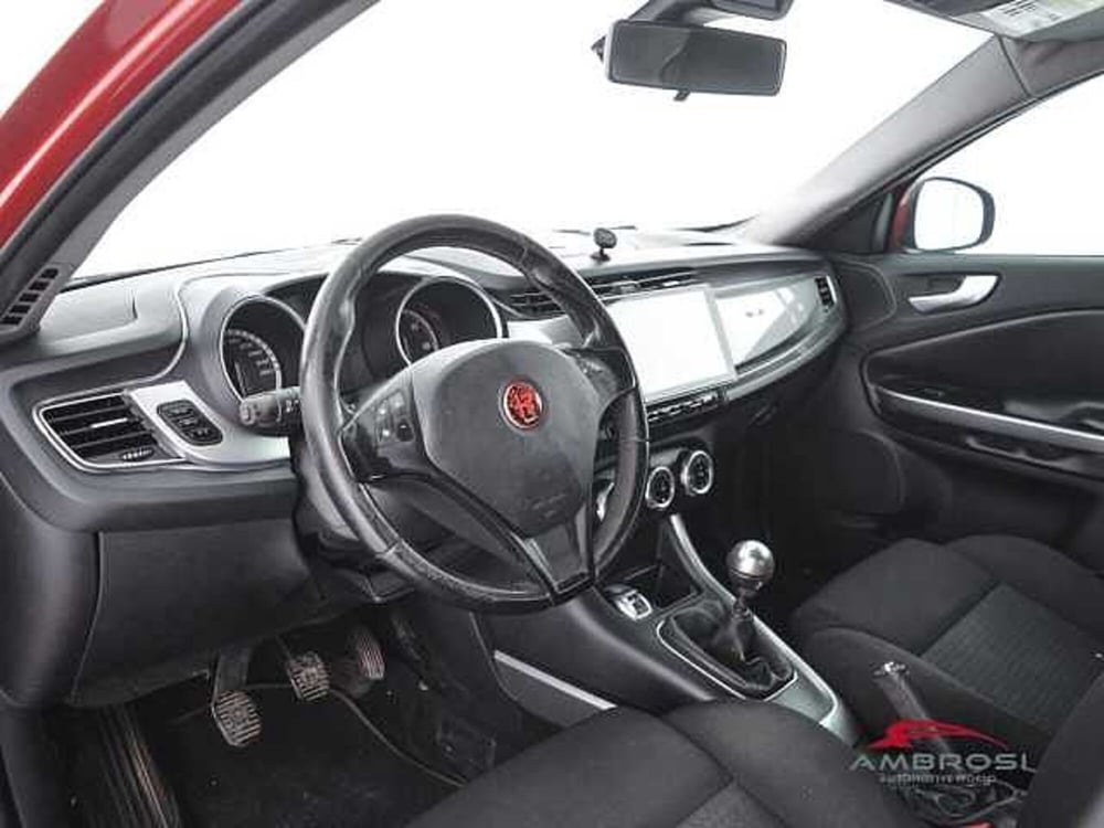 Alfa Romeo Giulietta usata a Perugia (8)