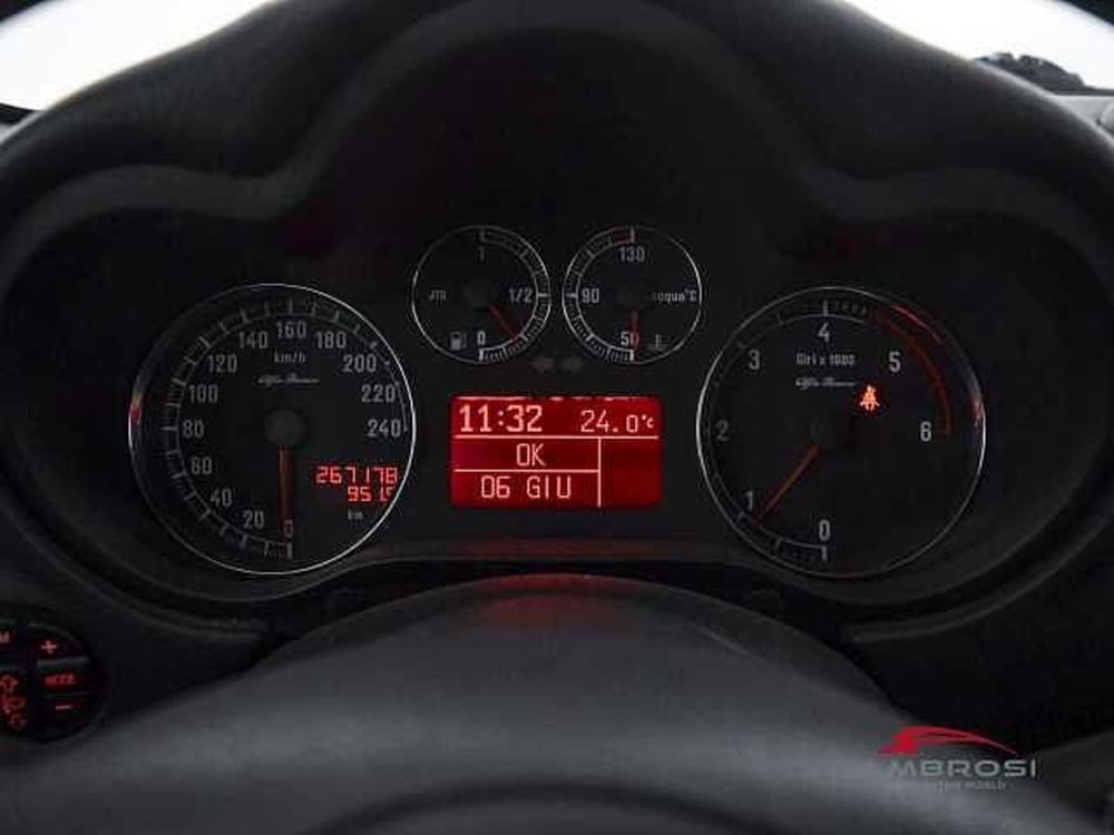 Alfa Romeo 147 usata a Perugia (13)