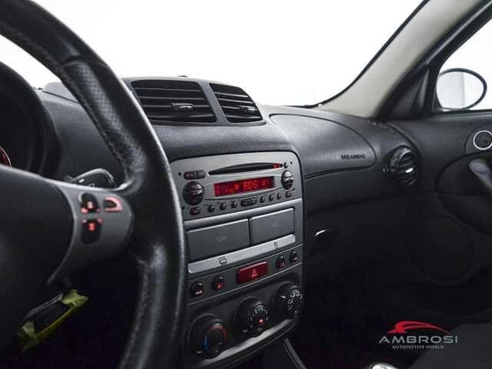 Alfa Romeo 147 usata a Perugia (19)