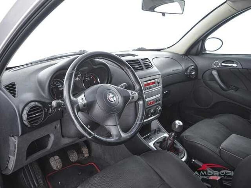 Alfa Romeo 147 usata a Perugia (8)