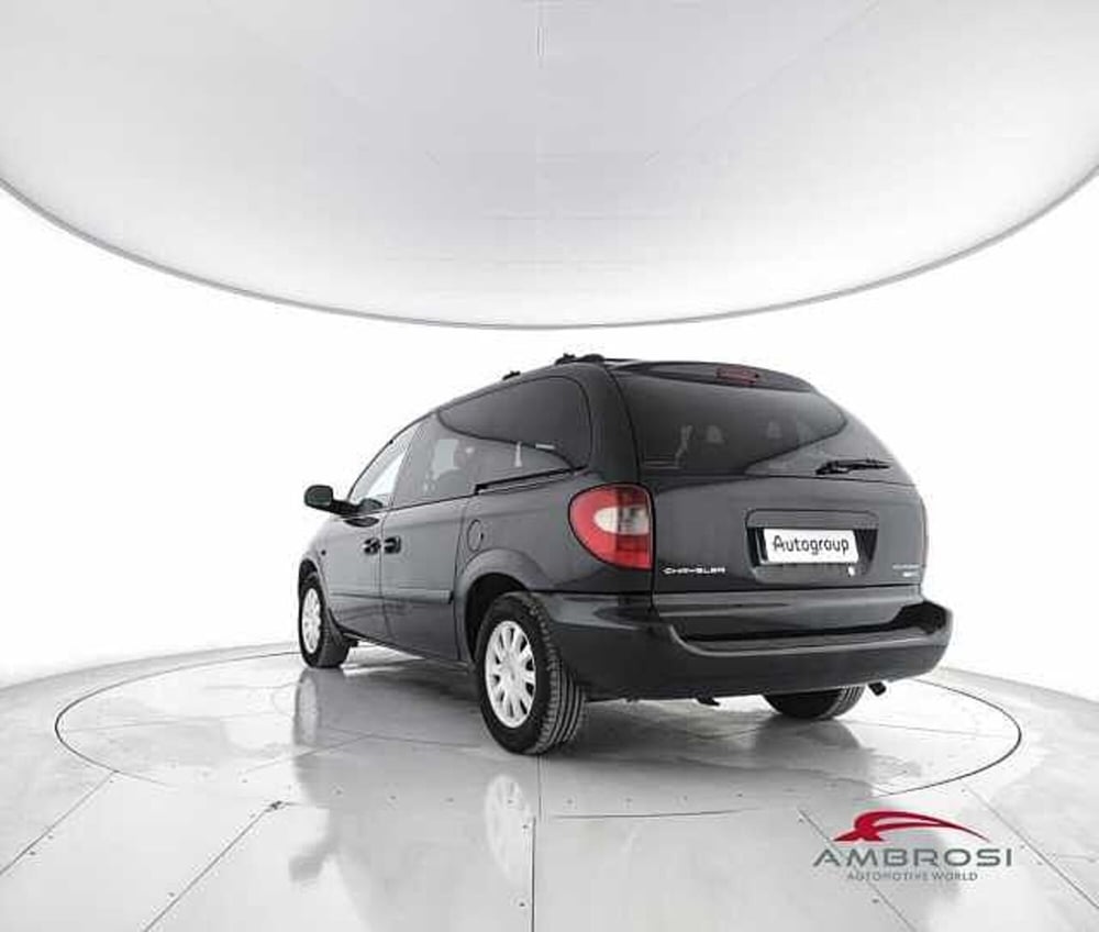 Chrysler Voyager usata a Perugia (4)