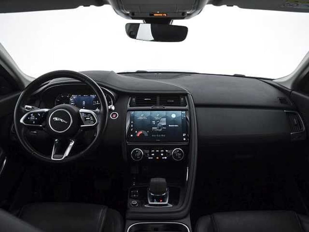 Jaguar E-Pace usata a Viterbo (4)