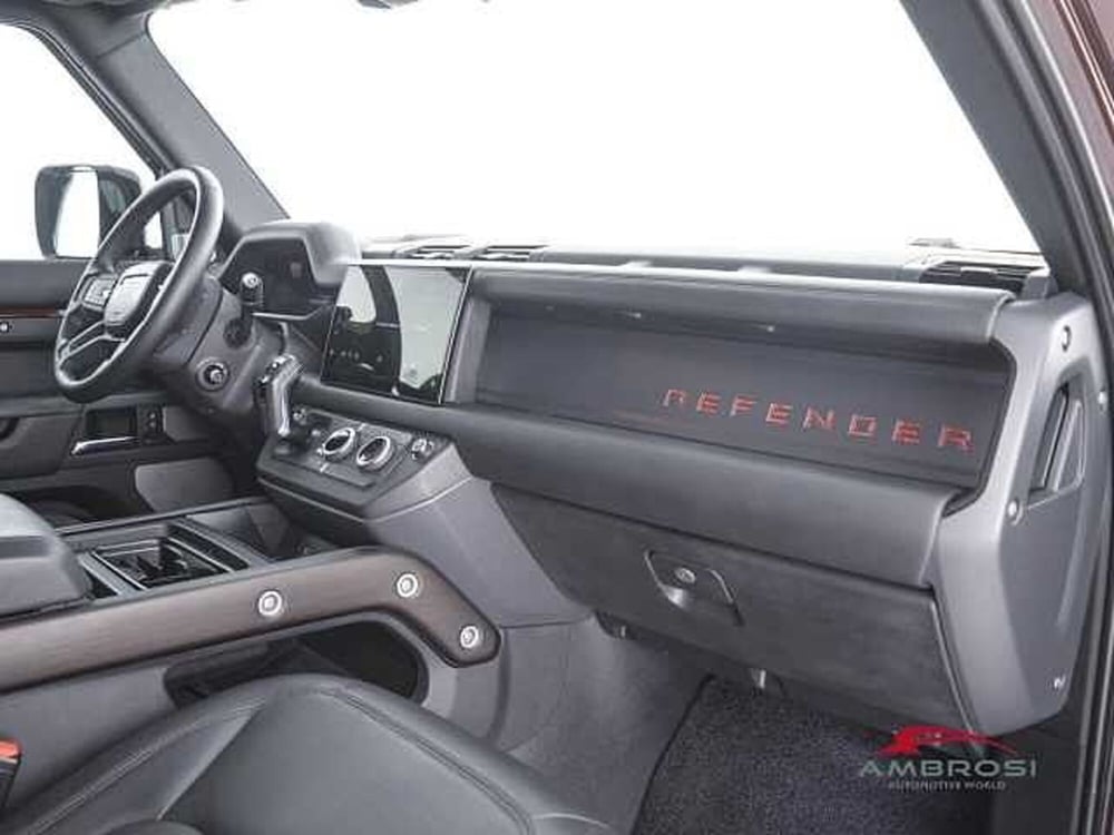 Land Rover Defender usata a Viterbo (3)