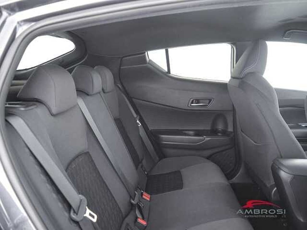Toyota Toyota C-HR usata a Viterbo (11)