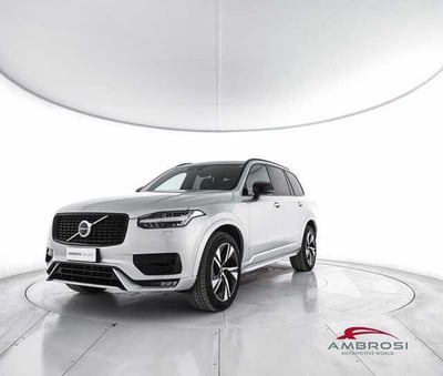 Volvo XC90 D5 AWD Geartronic R-design del 2021 usata a Viterbo