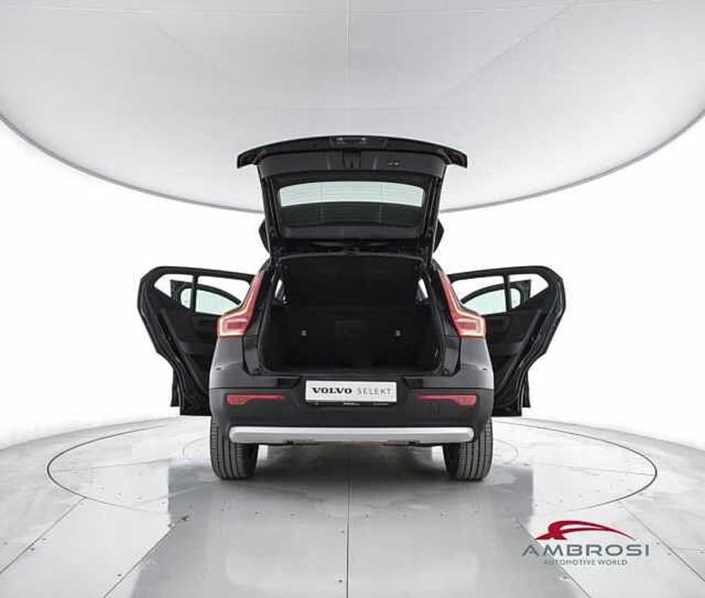 Volvo XC40 usata a Viterbo (7)