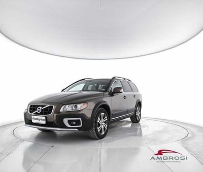 Volvo XC70 D3 AWD Geartronic Momentum del 2013 usata a Viterbo