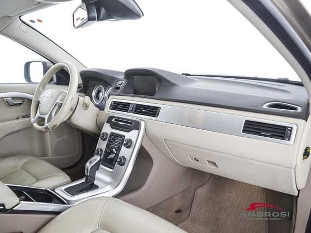 Volvo XC70 usata a Viterbo (12)