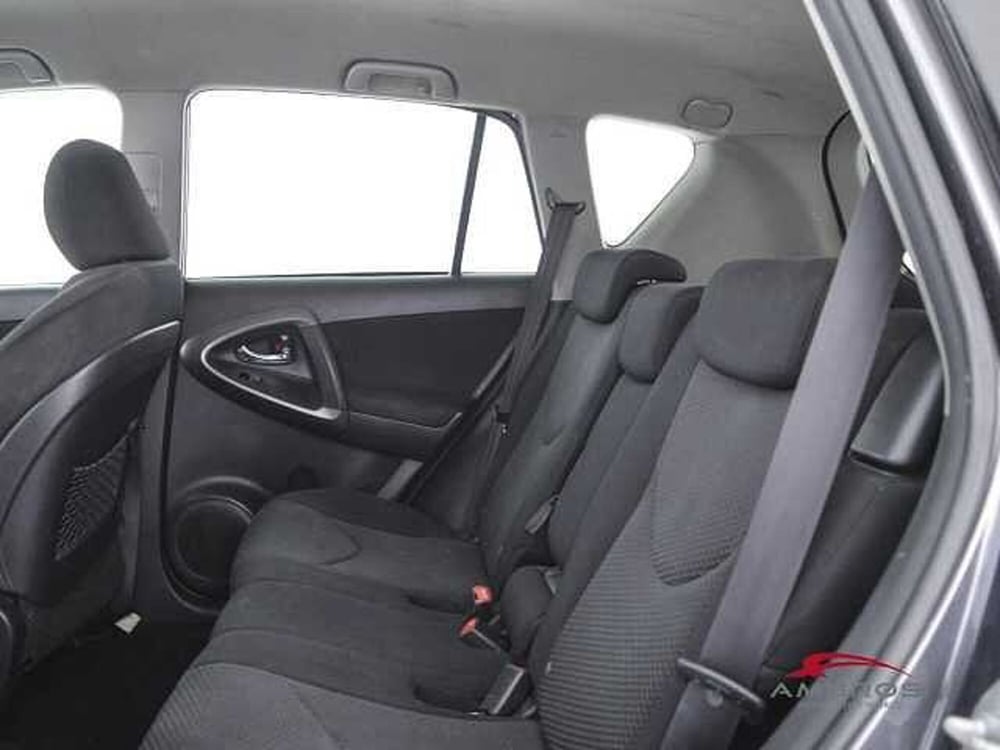Toyota Rav4 usata a Viterbo (10)