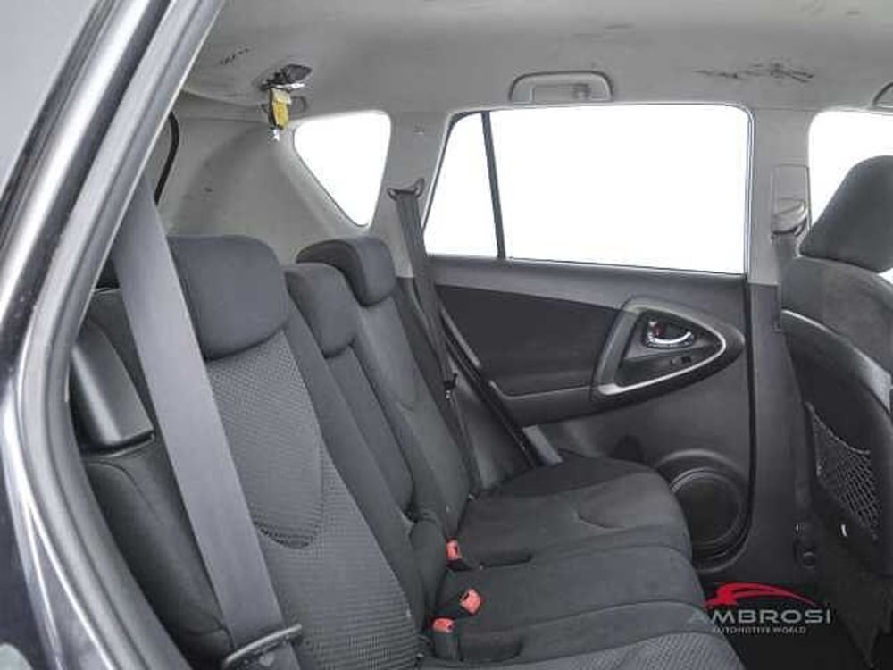 Toyota Rav4 usata a Viterbo (11)