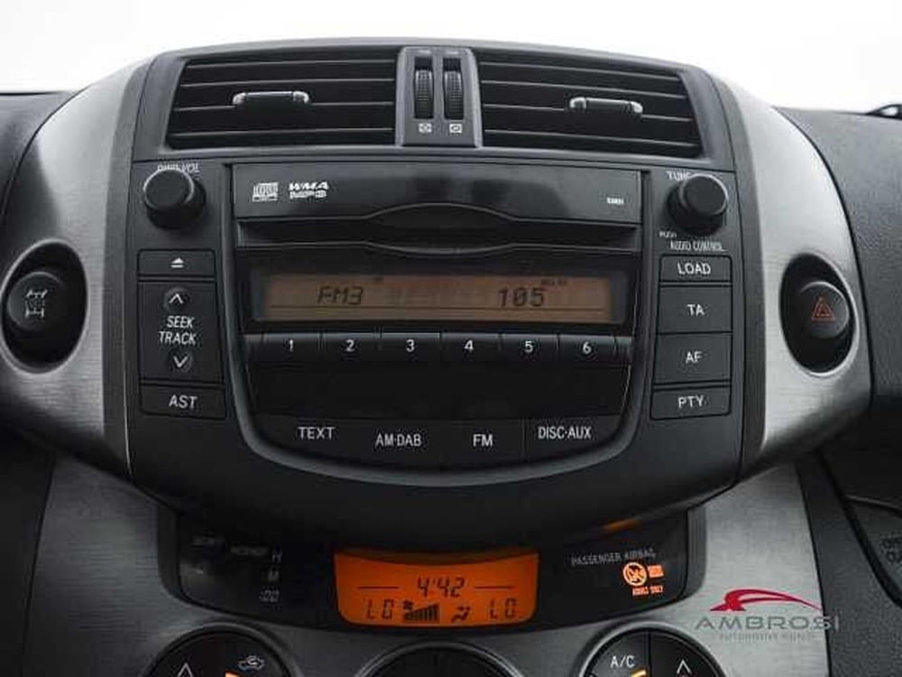 Toyota Rav4 usata a Viterbo (14)