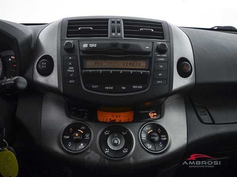 Toyota Rav4 usata a Viterbo (16)