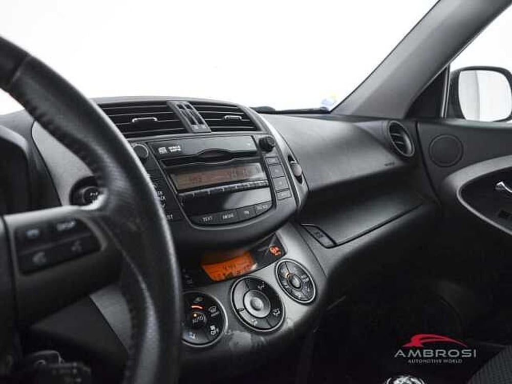 Toyota Rav4 usata a Viterbo (18)
