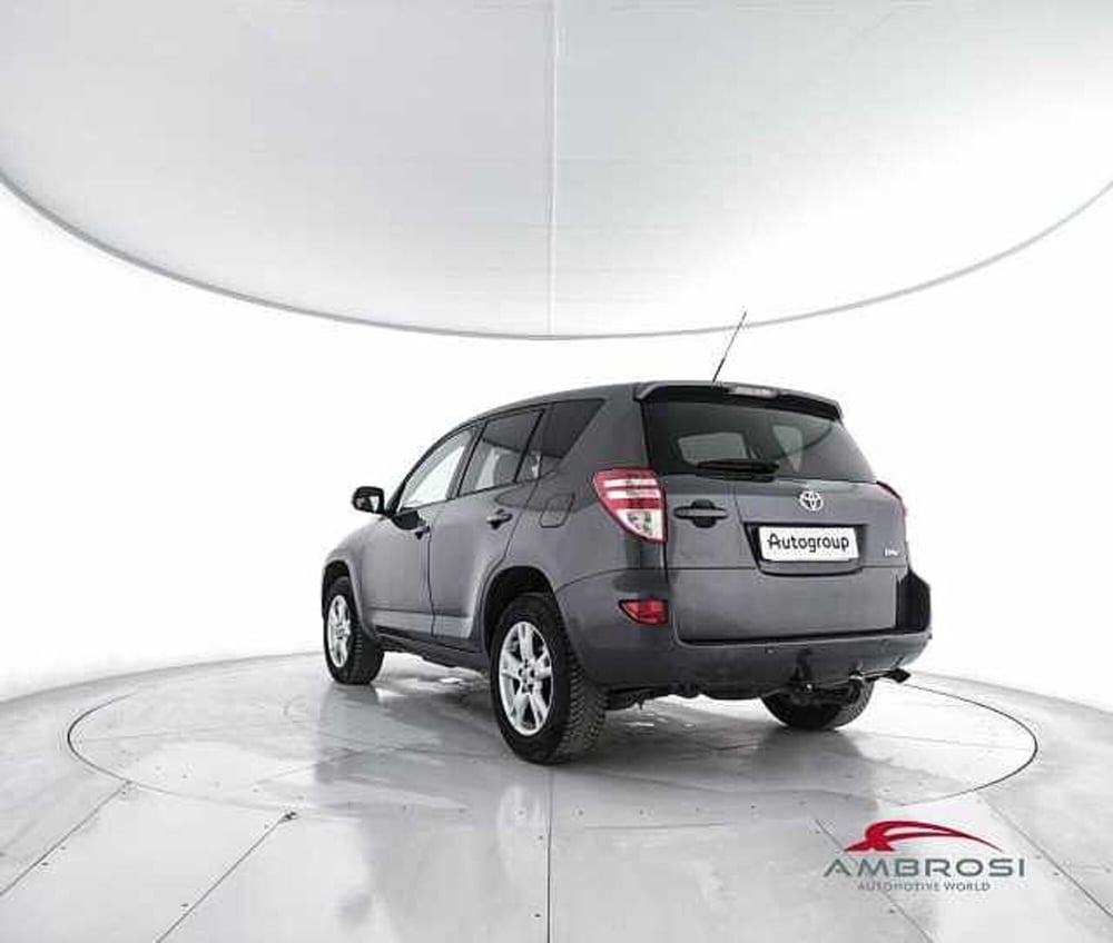Toyota Rav4 usata a Viterbo (4)