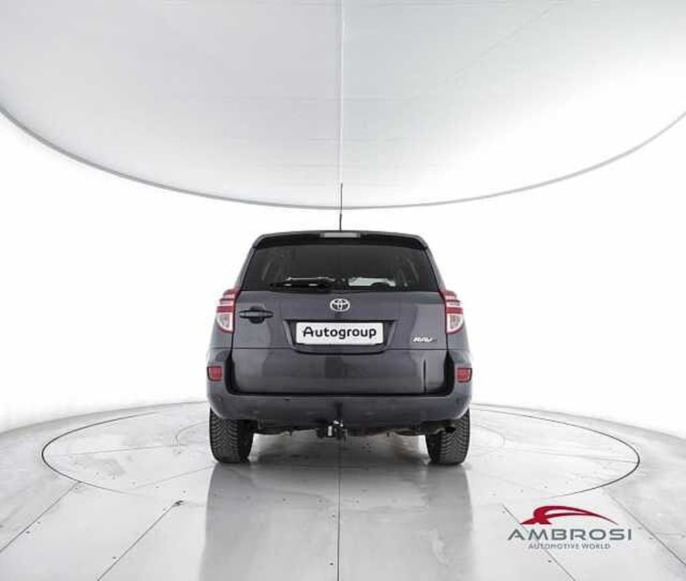 Toyota Rav4 usata a Viterbo (6)