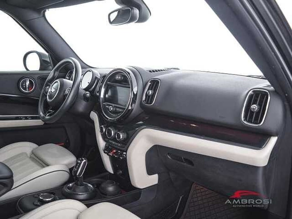 MINI Mini Countryman usata a Viterbo (12)