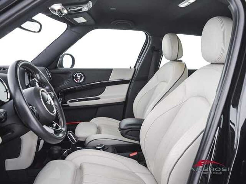 MINI Mini Countryman usata a Viterbo (9)