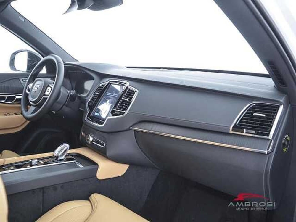 Volvo XC90 nuova a Viterbo (14)