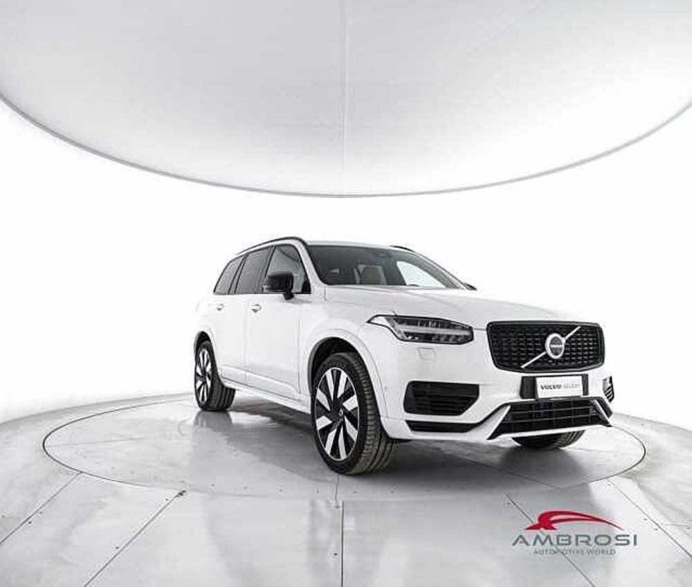 Volvo XC90 nuova a Viterbo (2)