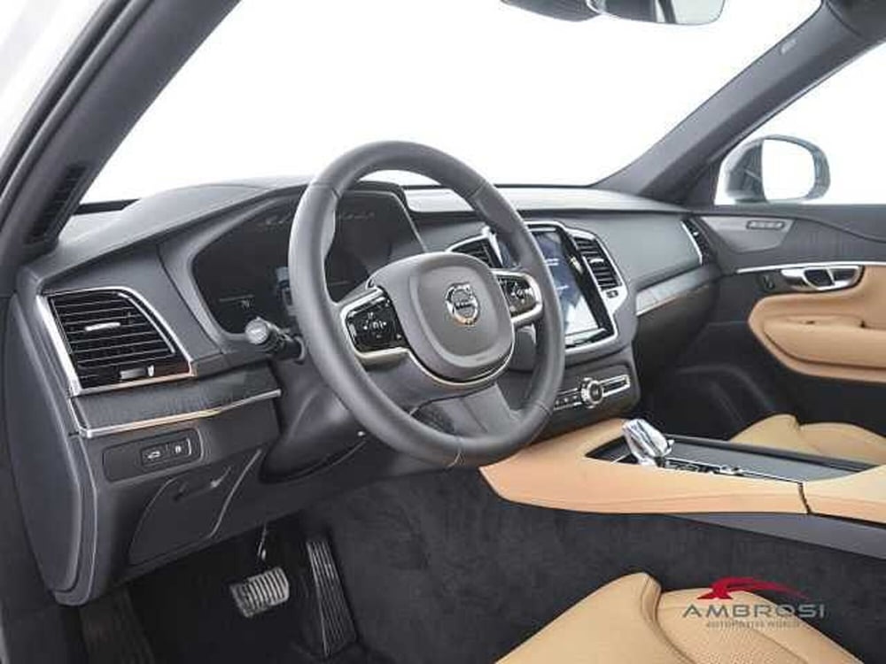 Volvo XC90 nuova a Viterbo (8)