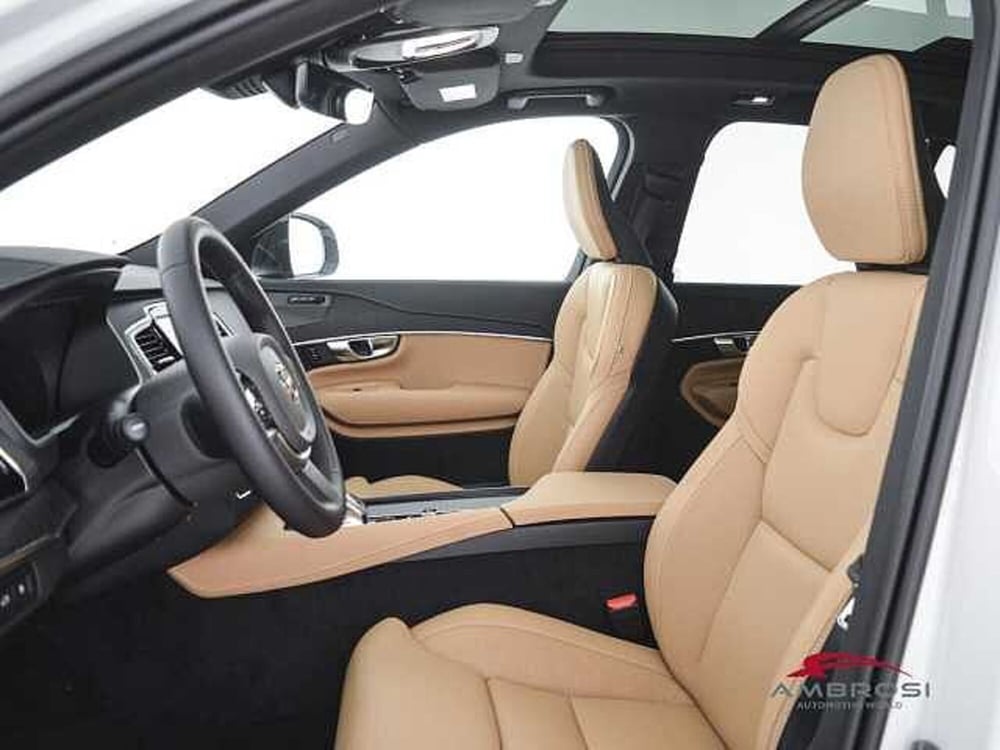 Volvo XC90 nuova a Viterbo (9)