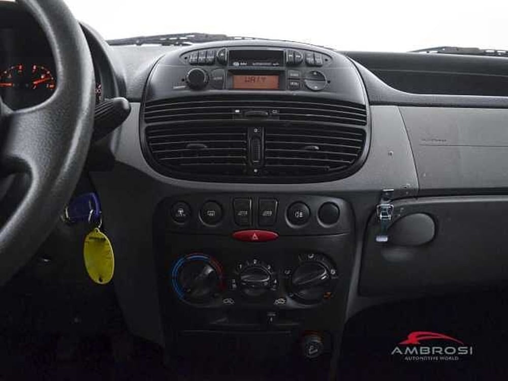 Fiat Punto usata a Viterbo (15)